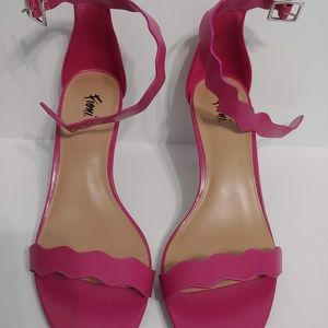 Fuchsia Pink Small-Heeled Sandal, Size 7.5